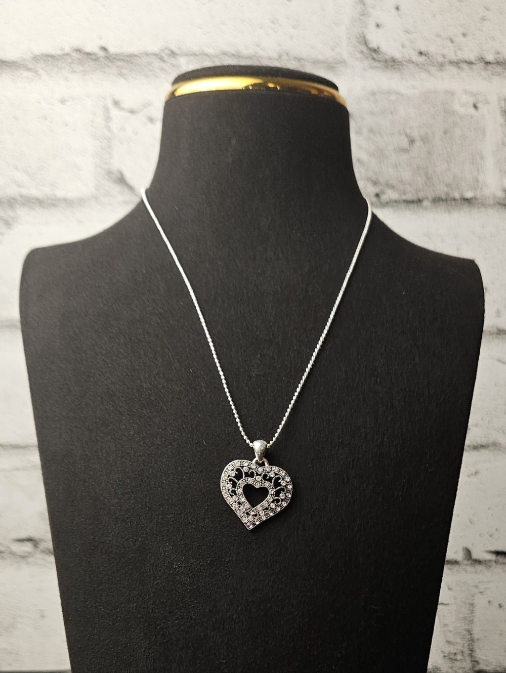 Silver Tone Filigree Heart Pendant Necklace Rhinestone Vintage Style